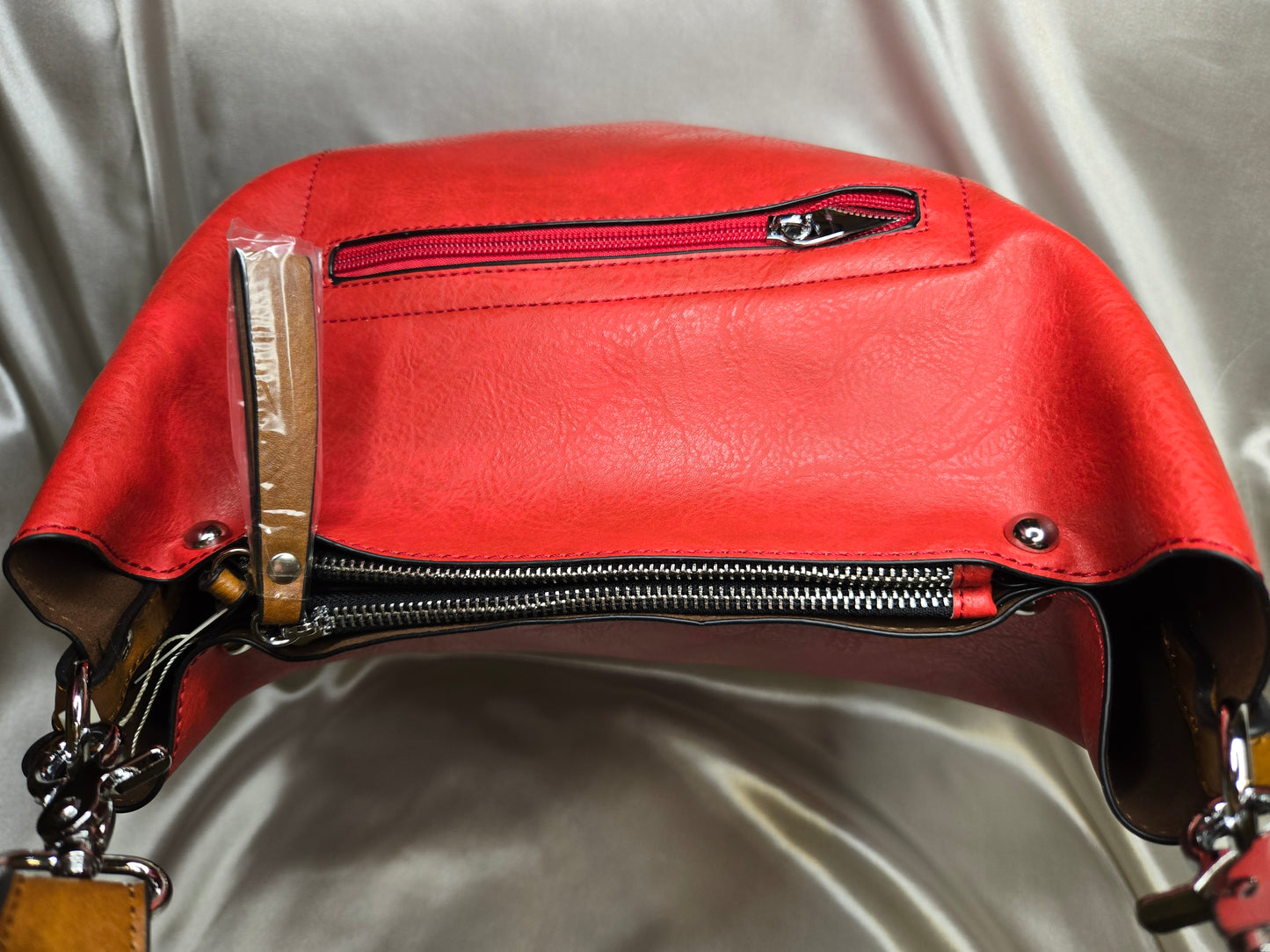 NEW ARRIVAL! Hobo Bag with Wallet and Two Shoulder Straps (042125LD143)