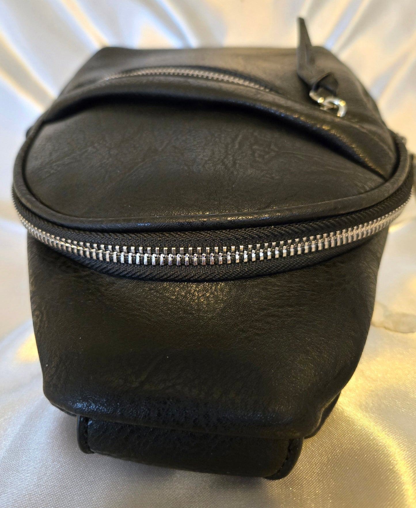 Calin Black Sling Bag (20250901ME0007M)